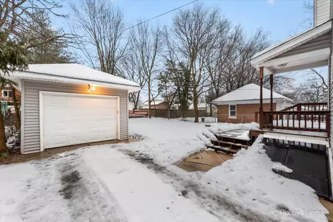 637 Oak Ave, Aurora, IL 60506 photo 25
