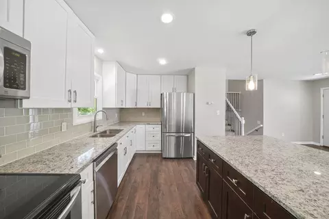 3902 Anne St, Mchenry, IL 60050 photo 5
