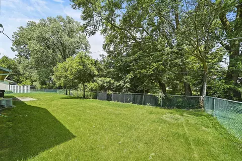 3902 Anne St, Mchenry, IL 60050 photo 22