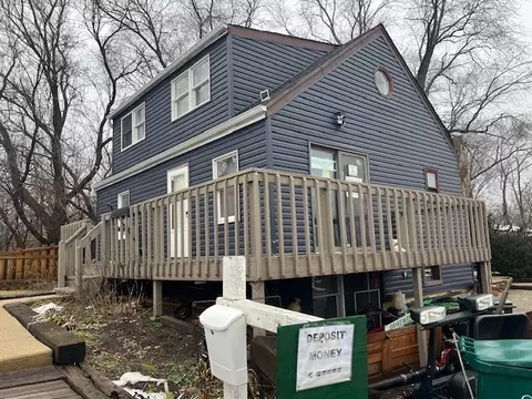 39221 N Green Bay Rd, Beach Park, IL 60087