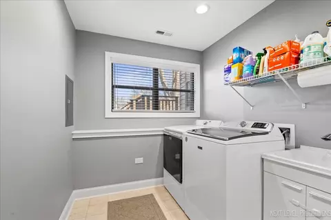 Other - 1250 John Dr, Hoffman Estates, IL 60169 photo 1 of 4