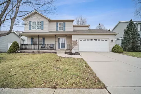2200 Elwood Ln, Normal, IL 61761