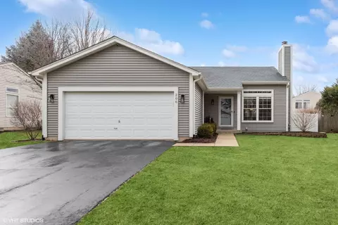206 Periwinkle Ln, Bolingbrook, IL 60490