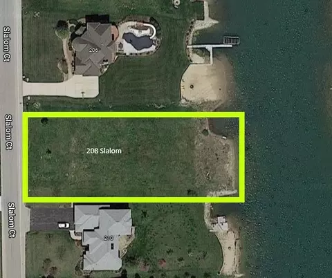 208 Slalom Ct, Minooka, IL 60447