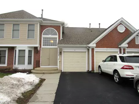 113 Red Fox Ln #A, Elk Grove Village, IL 60007