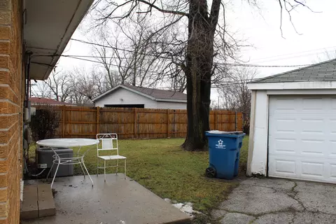 Undisclosed, Dixmoor, IL 60426 photo 13