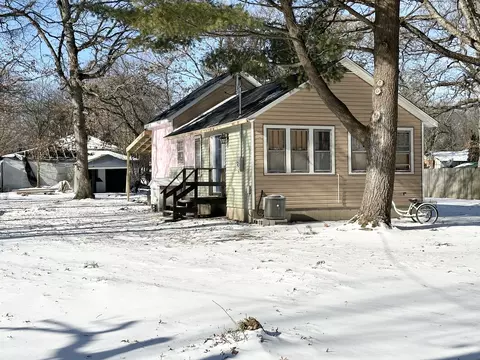 3176 N 17240e Rd, Momence, IL 60954