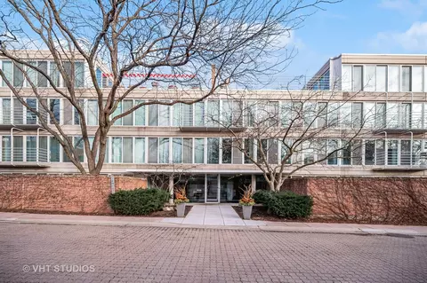 2525 Wellington Ct #209, Evanston, IL 60201