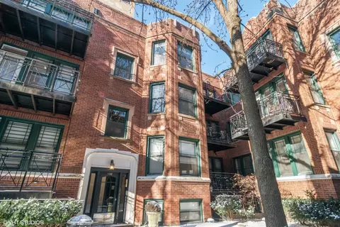 1142 W Pratt Blvd #3N, Chicago, IL 60626