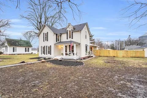 308 Fourth St, Ivesdale, IL 61851