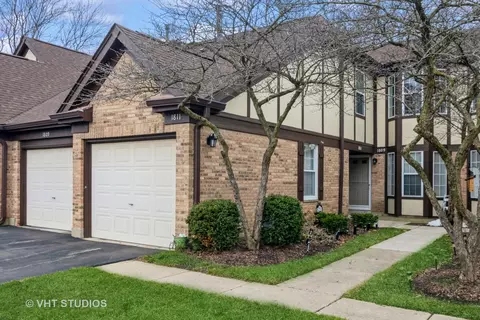 1811 Quaker Hollow Ln, Streamwood, IL 60107
