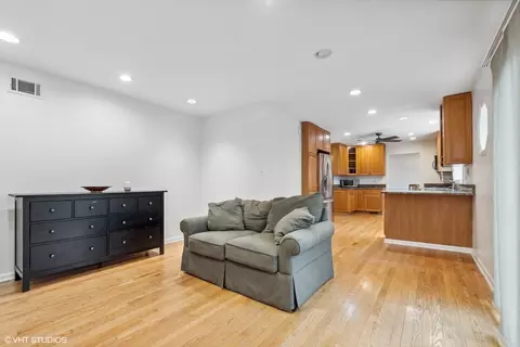940 Wayne Ave, Deerfield, IL 60015 photo 10
