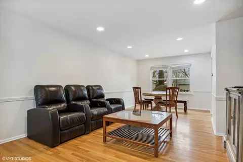 940 Wayne Ave, Deerfield, IL 60015 photo 4