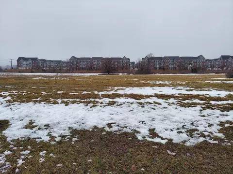 8 Kirkland Cir, Oswego, IL 60543