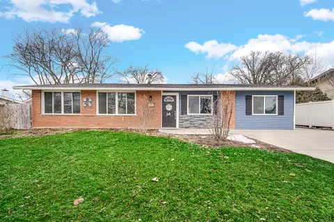 9442 Pine St, Mokena, IL 60448