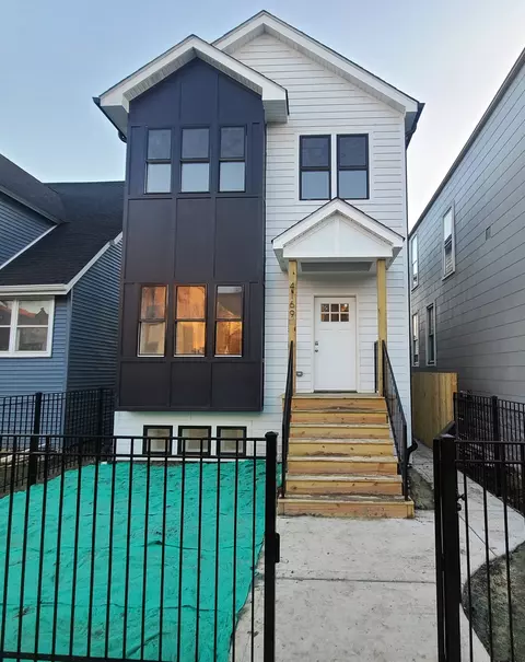 4169 W Addison St, Chicago, IL 60641