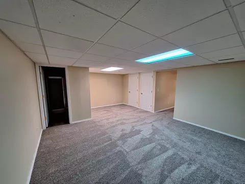 1310 Beacon Hill Ct, Normal, IL 61761 photo 10