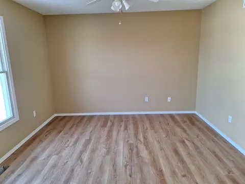 1310 Beacon Hill Ct, Normal, IL 61761 photo 14