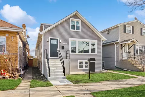 3225 N Oconto Ave, Chicago, IL 60634