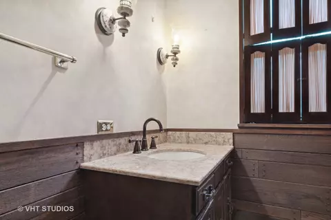 Bath - 835 Heather Rd, Deerfield, IL 60015 photo 2 of 5