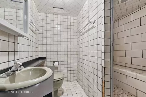Bath - 835 Heather Rd, Deerfield, IL 60015 photo 5 of 5