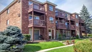 14810 Kilpatrick Ave #1E, Midlothian, IL 60445