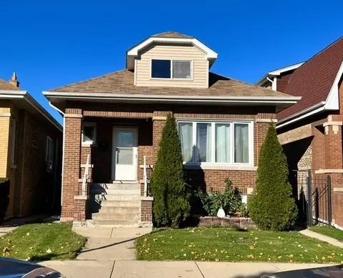 5224 W Nelson St, Chicago, IL 60641
