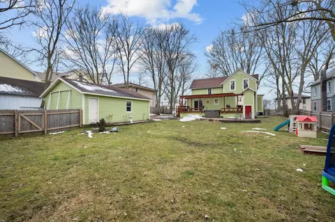 320 E High St, Sycamore, IL 60178 photo 11