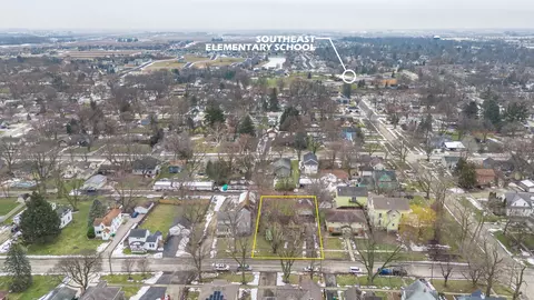 320 E High St, Sycamore, IL 60178 photo 13