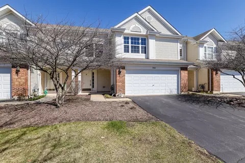544 Lancaster Dr, Pingree Grove, IL 60140