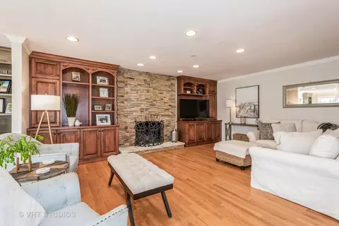 1113 Briergate Dr, Naperville, IL 60563 photo 6