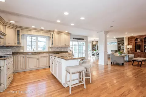 1113 Briergate Dr, Naperville, IL 60563 photo 5