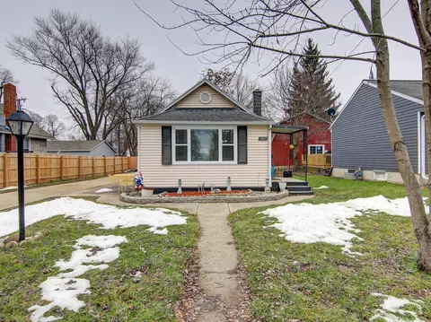 803 5th Ave, Rock Falls, IL 61071