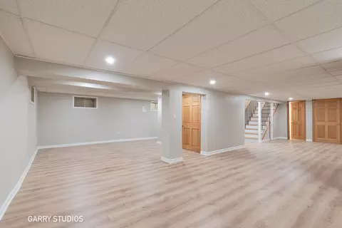 40 W Devon Ave, Roselle, IL 60172 photo 15