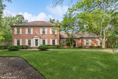 1540 Heritage Ct, Lake Forest, IL 60045