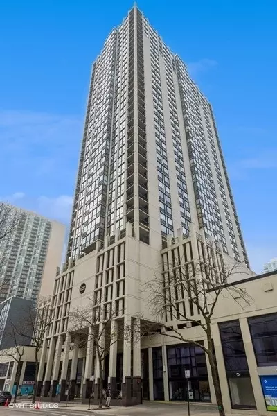 1122 N Clark St #3608, Chicago, IL 60610