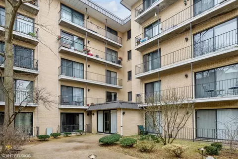 6221 N Niagara Ave #206, Chicago, IL 60631