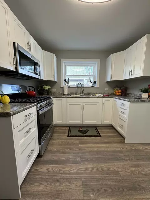 183 S Mclean Blvd, Elgin, IL 60123 photo 6