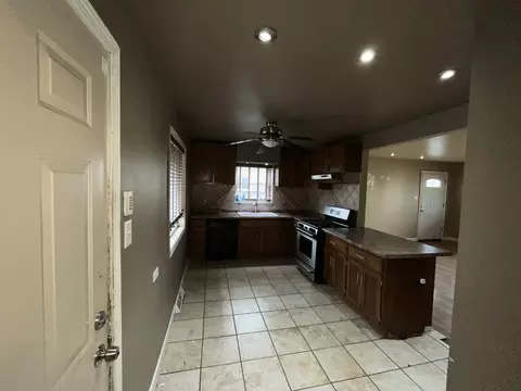 16528 Oxford Dr, Markham, IL 60428 photo 8