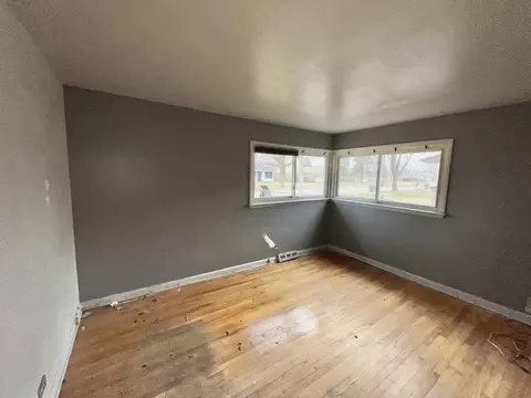 16528 Oxford Dr, Markham, IL 60428 photo 4