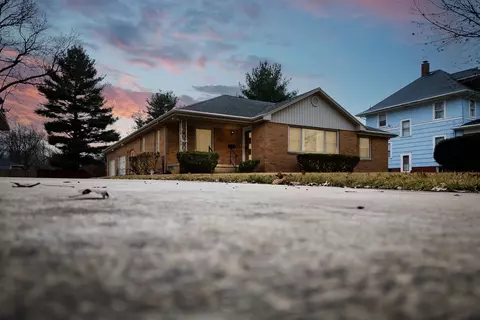 740 E Orleans St, Paxton, IL 60957