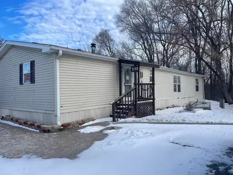 38569 Sheridan Rd, Beach Park, IL 60087