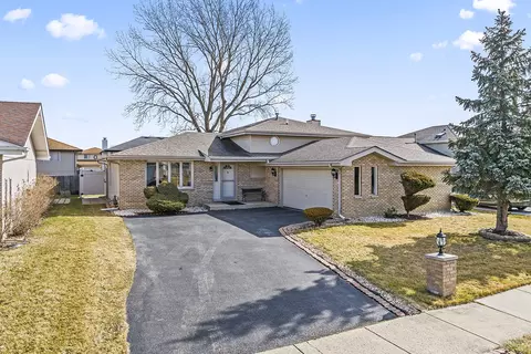 20127 Marlin Ave, Lynwood, IL 60411
