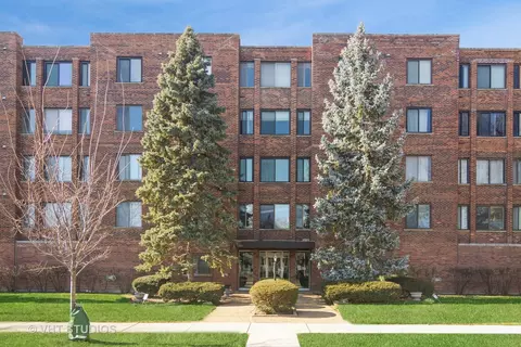 110 S Dunton Ave #4C, Arlington Heights, IL 60005