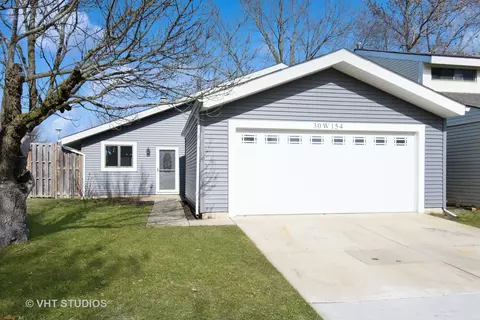 30 W154 Wildwood Ct, Warrenville, IL 60555