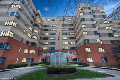 5044 N Marine Dr #B3, Chicago, IL 60640
