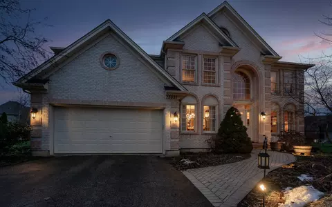 13621 Eagle Feather Ct, Plainfield, IL 60544 photo 3