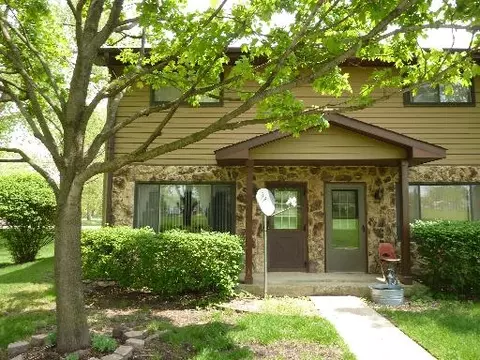 54 Ruga Ct, Addison, IL 60101