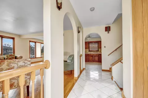 7835 Stickney Ave, Bridgeview, IL 60455 photo 2