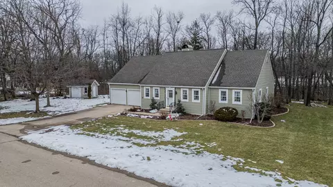 2025 Hickory Ln, Princeton, IL 61356